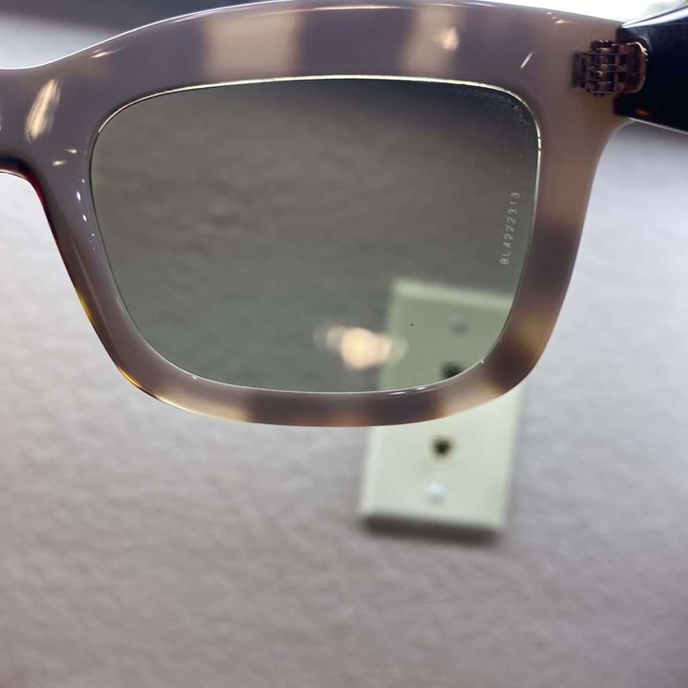 Authentic Valentino unique tortoise shell sunglasses - Picture 10 of 13